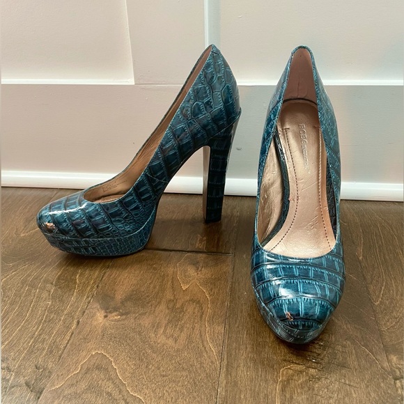 SALE!⚡️BCBGeneration Platform Heels - Picture 12 of 13